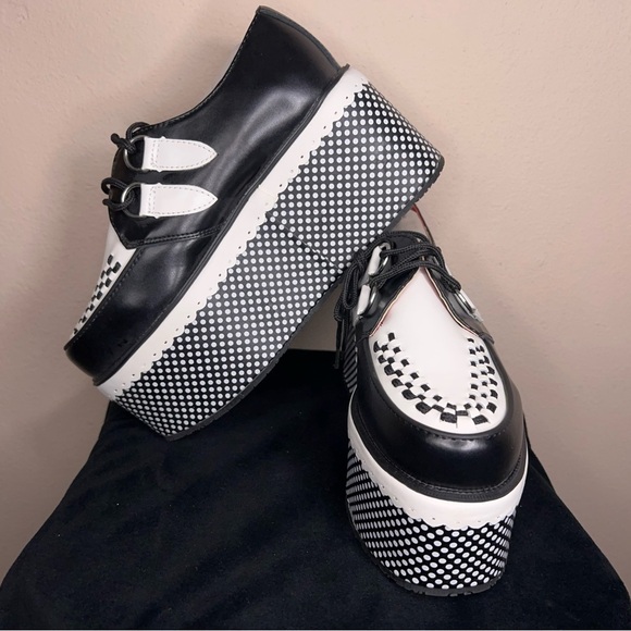 New Hello Kitty TUK Size 8 Limited Edition Platform Shoe *Read Listing Polka Dot - Picture 5 of 11